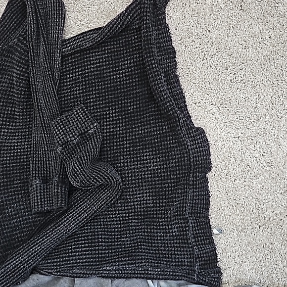 3 hooded tops vintage havana & young fabulous & broke - Picture 8 of 8